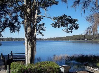 101 Star Lake Dr, Hawthorne, FL 32640