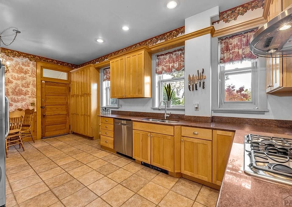 17th image of this home