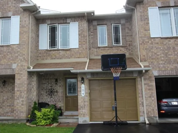 194 Flamborough Way, Ottawa, ON K2W 1G6