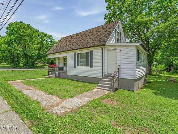 5th image of 612 W Strang St