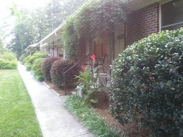 Green, private entrance