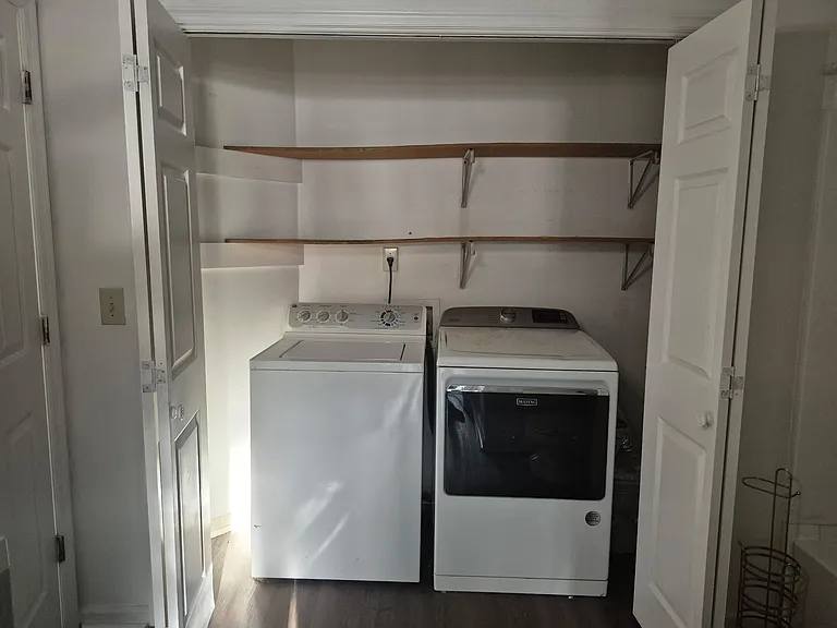 1004 Brookhollow Dr #2 — Photo 10