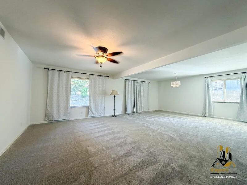 3 bed, 2.0 bath, 1326 sqft, $2,795 — Photo 3
