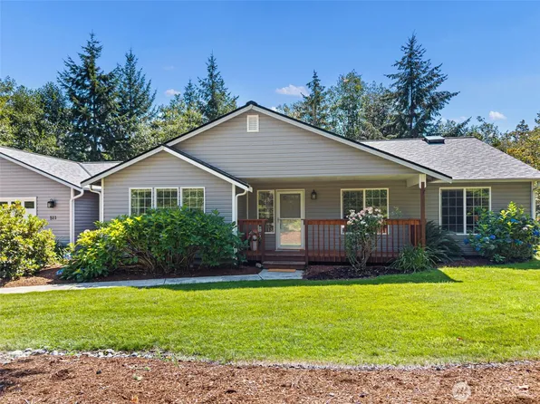 511 E GILLS COVE Drive, Allyn, WA 98524