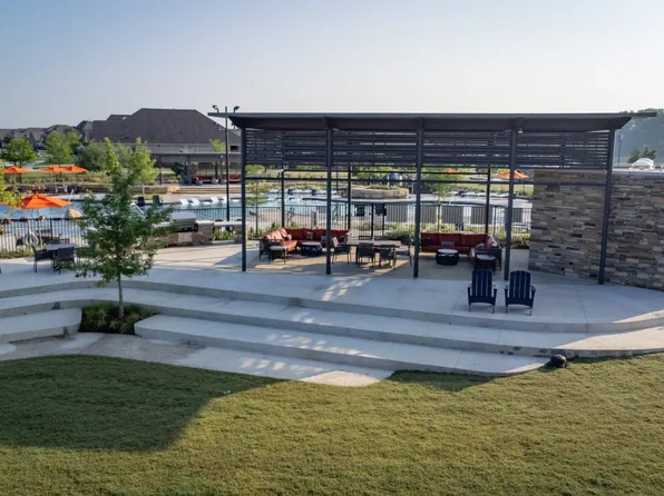 Lake Forest Plan, The Courtyards at Trinity Falls