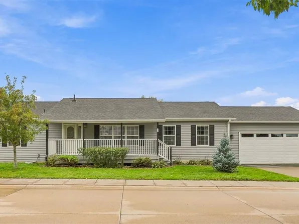 288 Paddock Cir, Iowa City, IA 52240