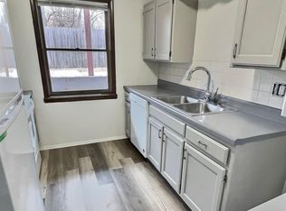 822 Fremont St APT 6, Manhattan, KS 66502