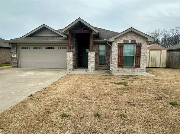 821 NW 63rd Ave, Bentonville, AR 72713