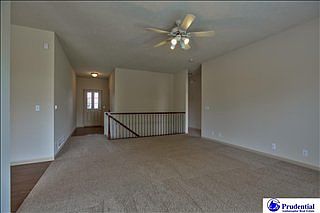 4th image of 13904 S 17th St
