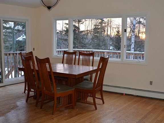 open concept dinning area