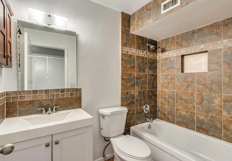 1327 S Wright Rd — Photo 24
