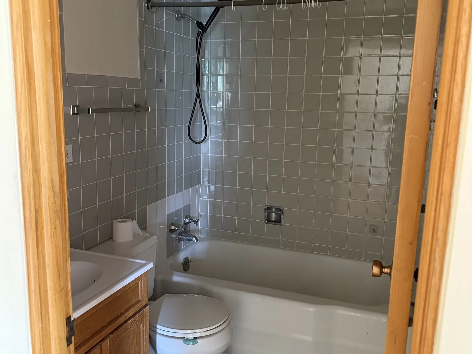 R & R Properties Group Llc - 6 — Photo 3
