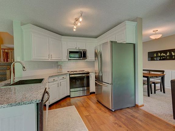 2nd image of 3666 Saratoga Dr