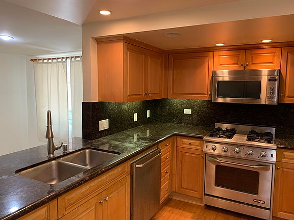 3rd image of 5414 Palm Dr