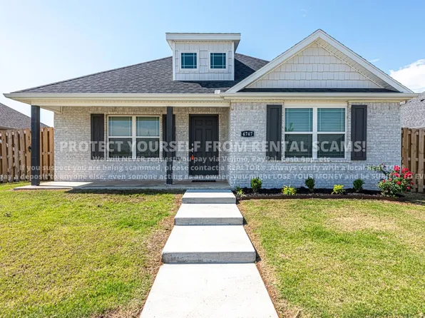 4747 W Tofino Dr, Fayetteville, AR 72704