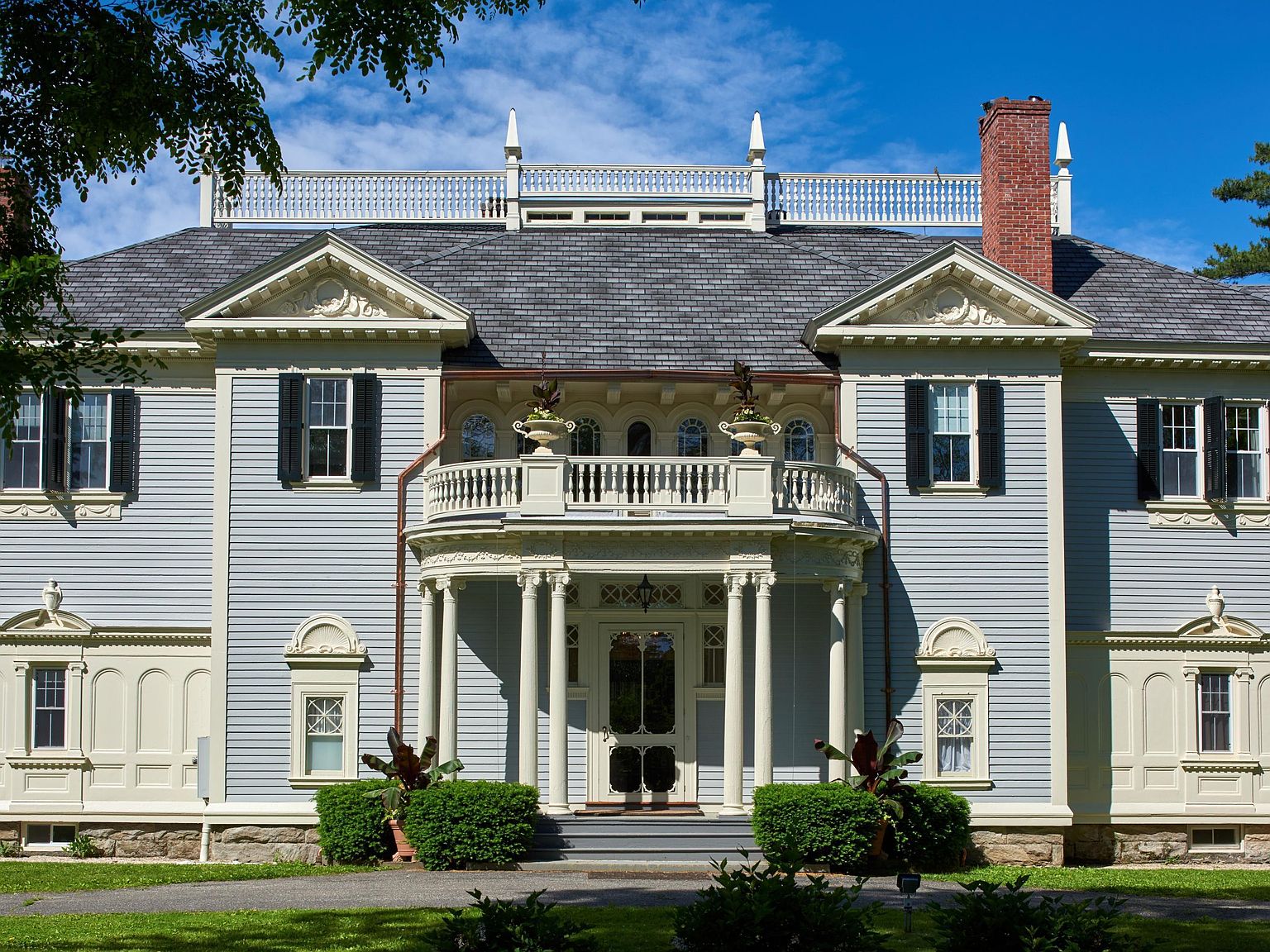 25 Cliffwood St, Lenox, MA 01240 Zillow