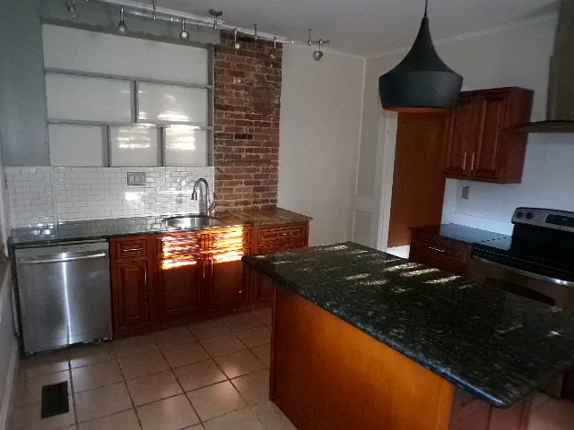 2 bed, $2,300 — Photo 4