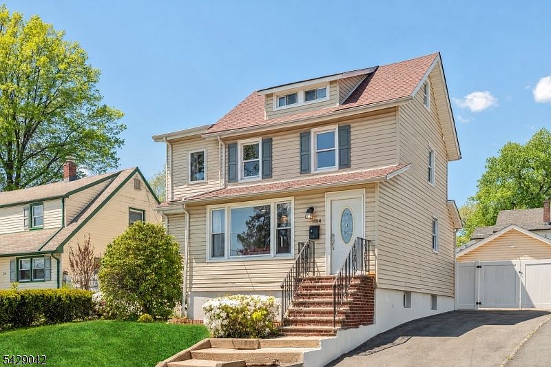 1st image of 1154 Stasia St