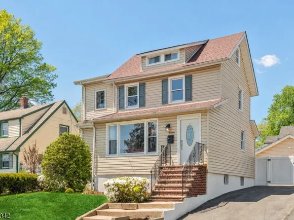 1154 Stasia St, Teaneck Twp., NJ 07666