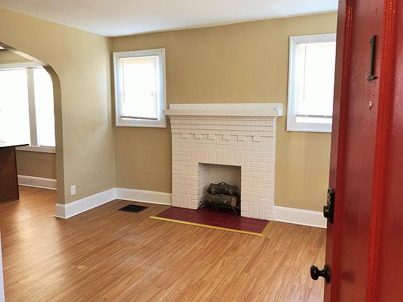 5th image of 2757 Harris Ave APT 2
