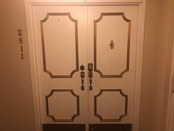 Unit 2511 front door