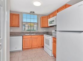 108 Clocktower Dr