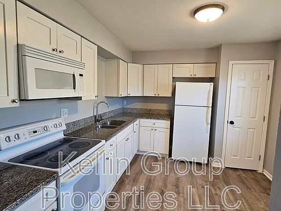 5th image of 1041 N Brunnell Pkwy