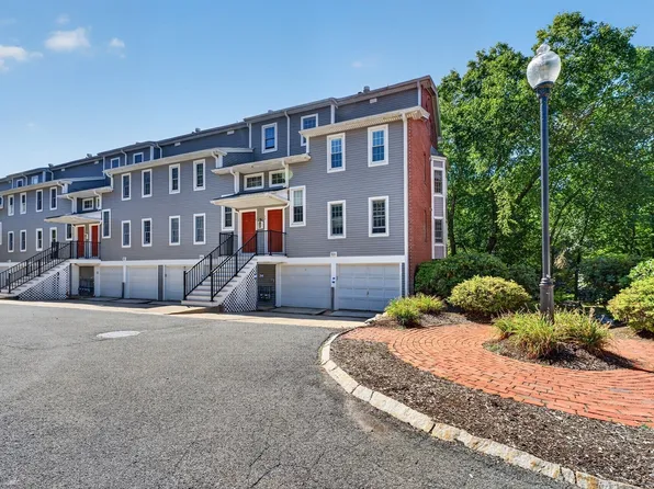 20-20.0 N Stone Mill Dr #1026, Dedham, MA 02026