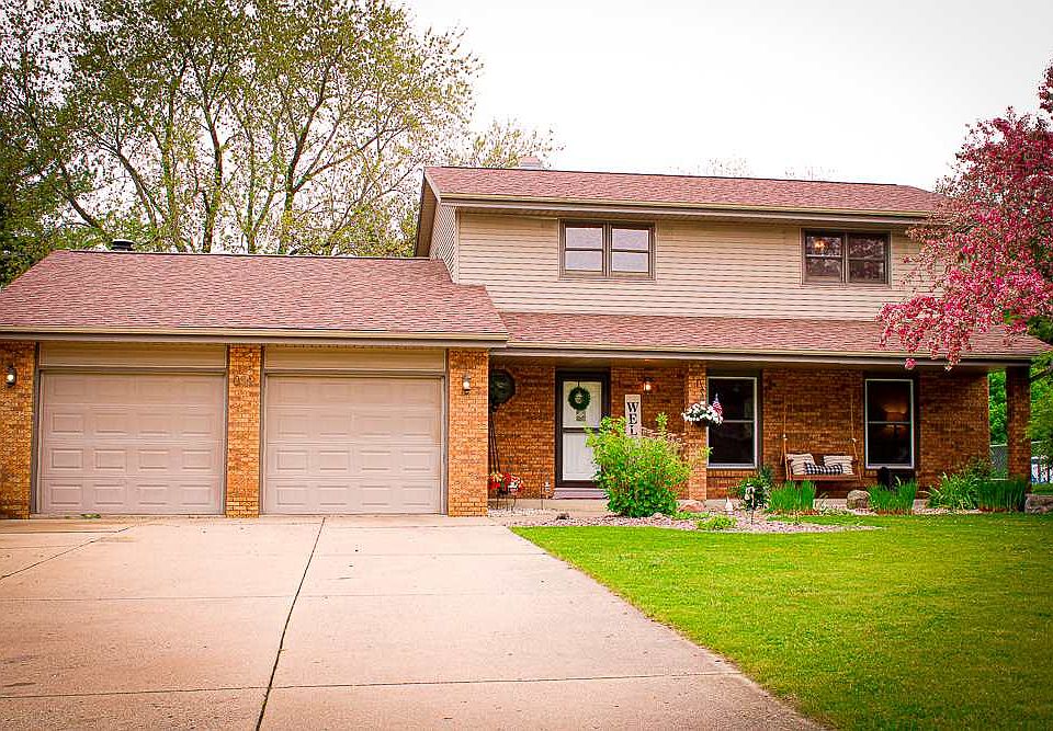 1st image of 822 Somerset Dr