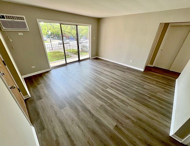 1st image of 5849 S Francisco Ave APT 2A