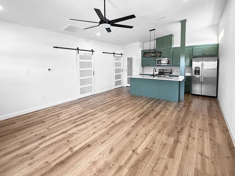 6025 Piper Anne St — Photo 1