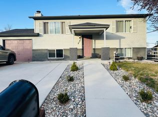 2181 Pepperwood Dr #B, Colorado Springs, CO 80910