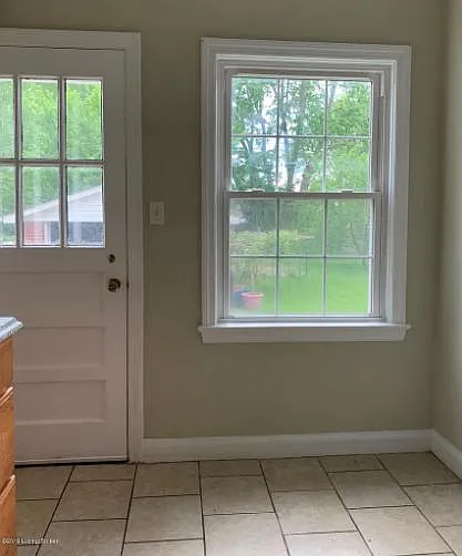 3006 Bobolink Rd — Photo 5
