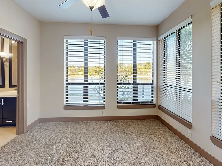 Latitude at Deerfield Crossing — Photo 117