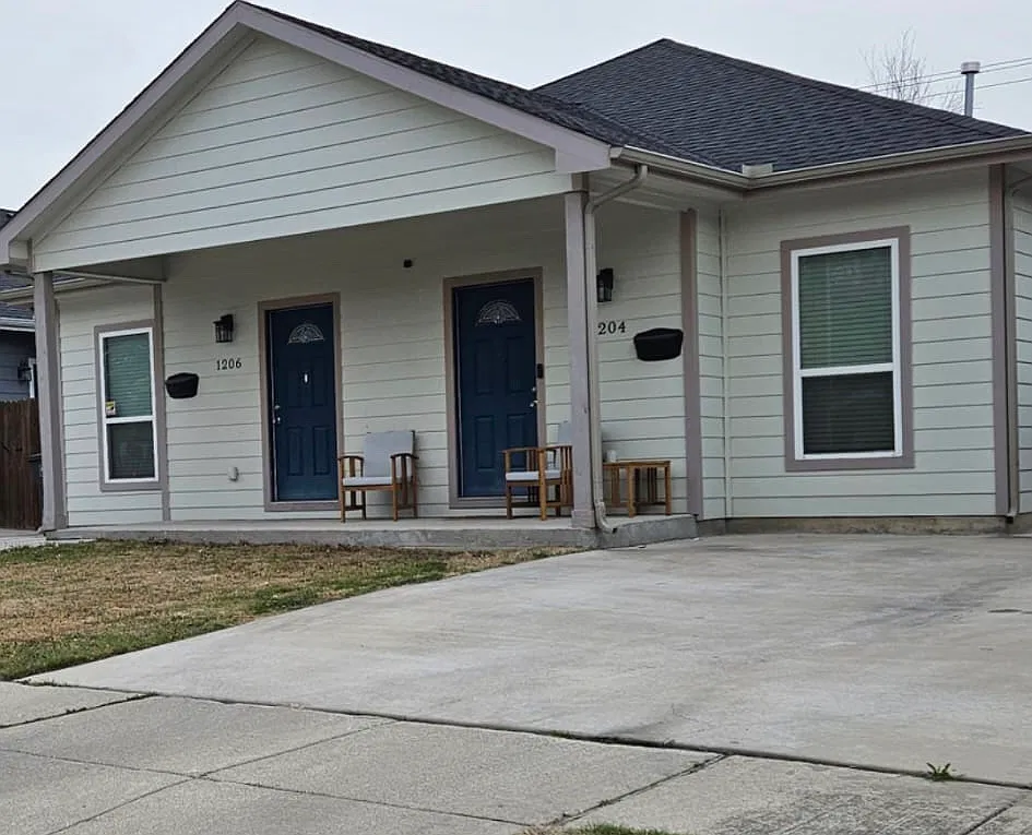 2 bed, 1268 sqft, $1,850 — Photo 1