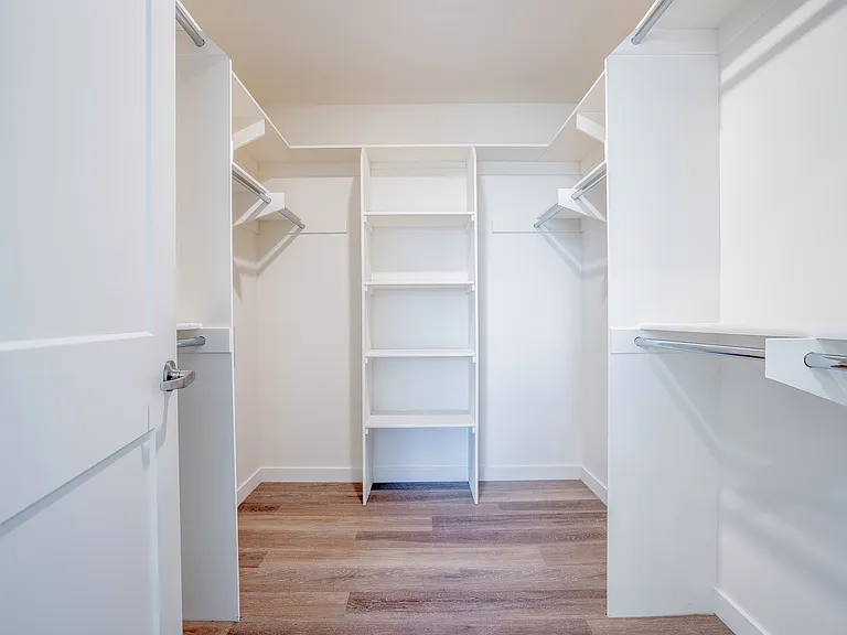11616 Burbank Blvd #Penthouse 2 — Photo 26