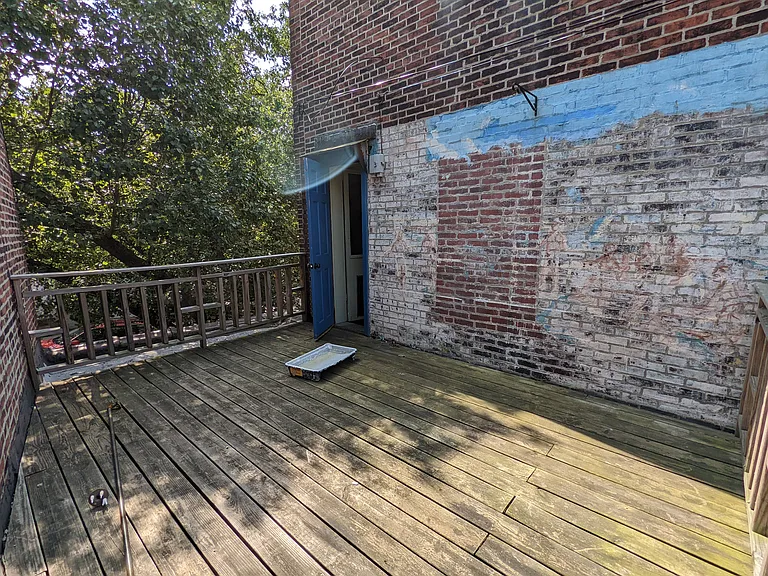 2501-meredith-st-2-22