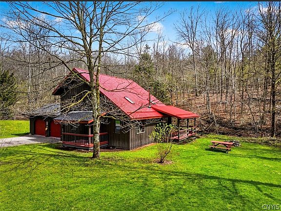5th image of 414 Hulbert Hollow Rd