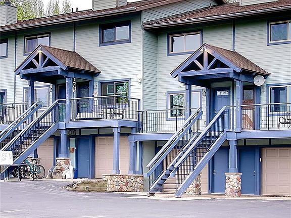 3rd image of 1556 Woodbridge Ct