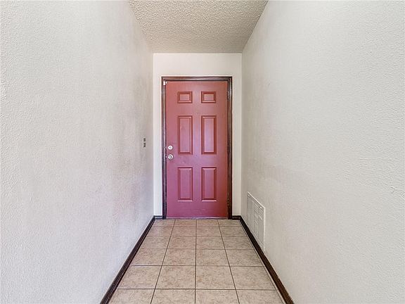 3rd image of 1228 NE 24th St