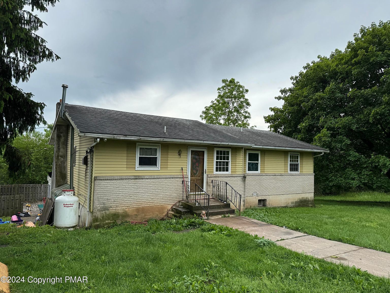 48 Lake Minsi Dr, Bangor, PA 18013 Zillow