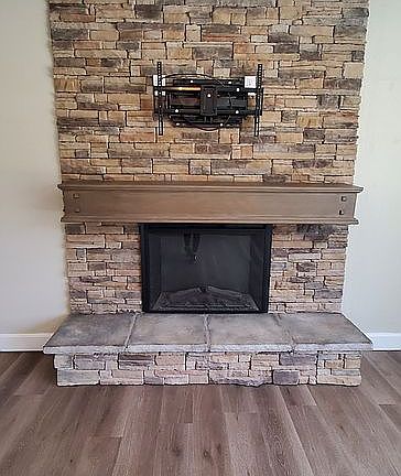 4th image of 902 County Road 468