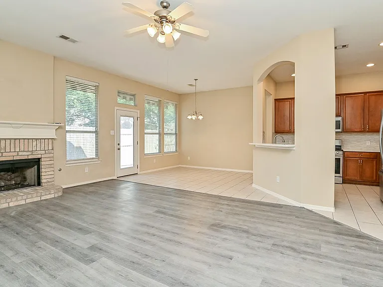 719 Levi Bnd — Photo 11