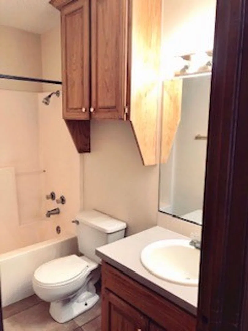 32.1 - 1324 N. Dryden Ct — Photo 4