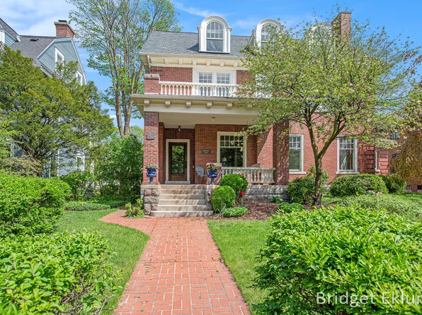 126 Lafayette Ave NE, Grand Rapids, MI 49503