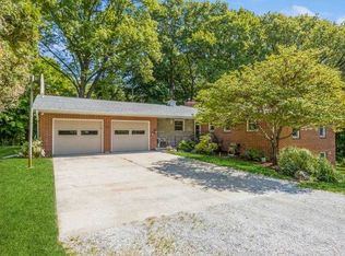 2110 Prairie Du Chien Rd NE, Iowa City, IA 52240