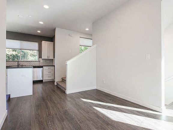 3rd image of 14572 Purdy St #14572