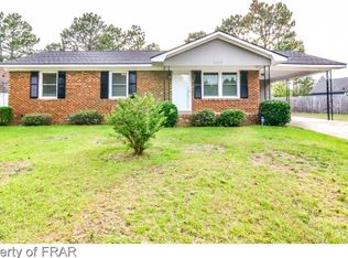 3353 Redfox Rd, Spring Lake, NC 28390