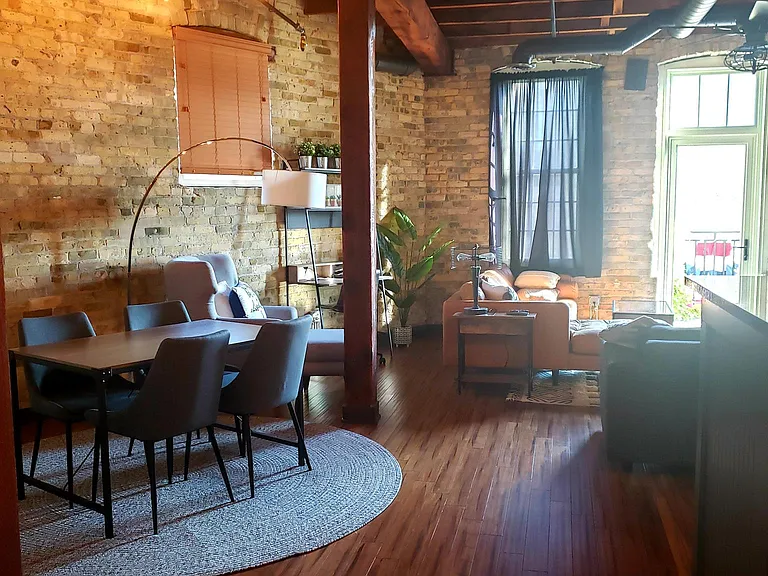 Apartment 701 Dining Area