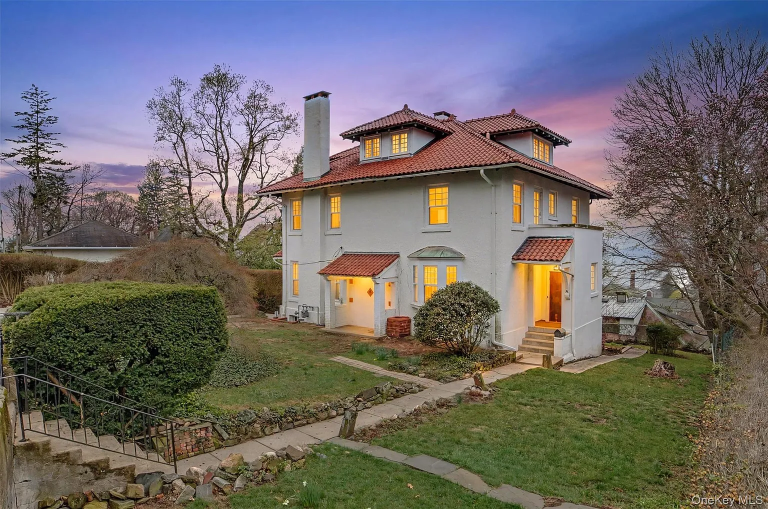 61 Fairview Avenue photo 1